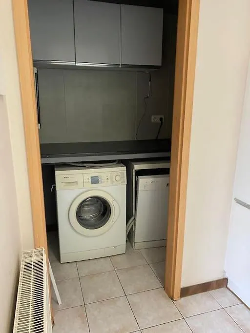 Superbe Appartement Lumineux Et Spacieux Antuérpia Apartamento
