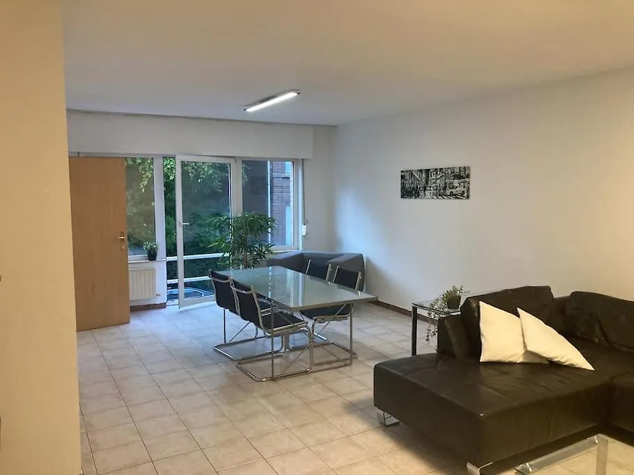 Superbe Appartement Lumineux Et Spacieux Antverpy